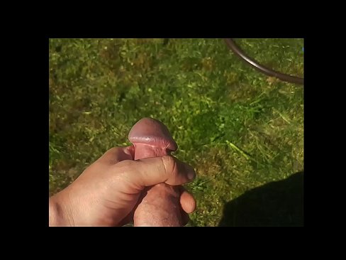 ❤️ Hottie sħun gets pussy roża tagħha fucked u cums bi squirt fi ġnien tas-sajf ️ Vidjo porn f'mt.yinshuabang.top ❌❤